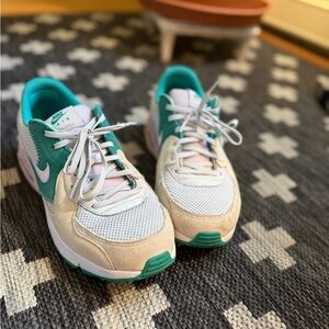 Nike Air Sneakers in White and Green